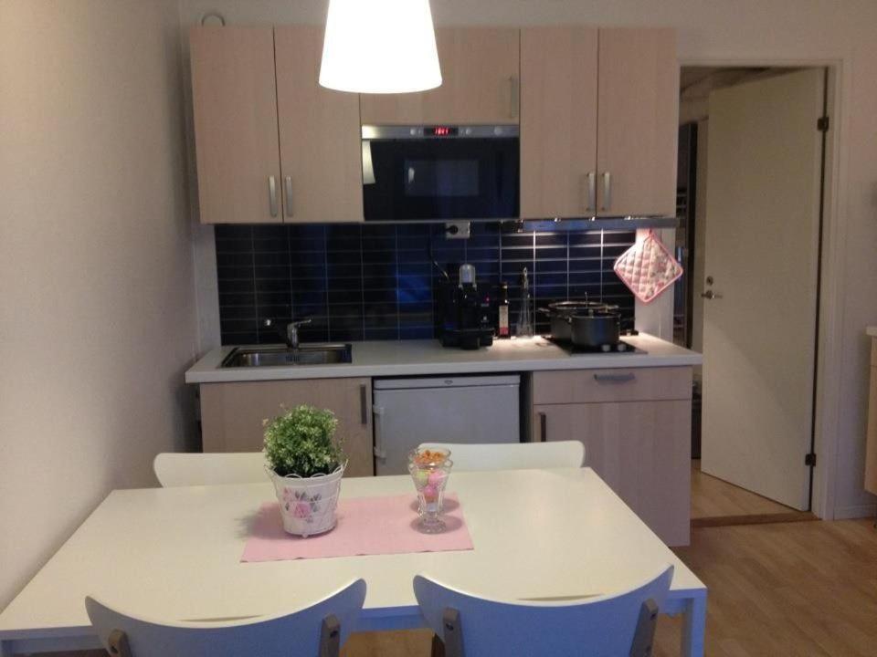 Haellestrand Apartment 32 Stromstad Bagian luar foto