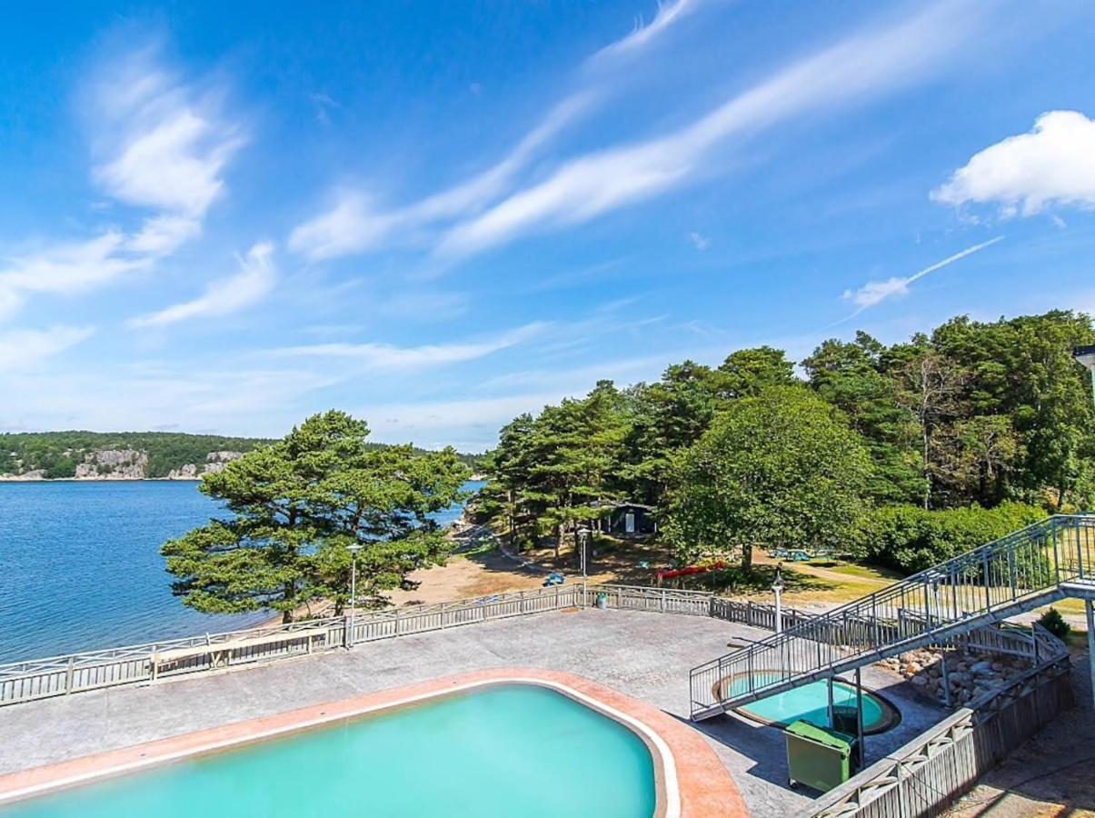 Haellestrand Apartment 32 Stromstad Bagian luar foto